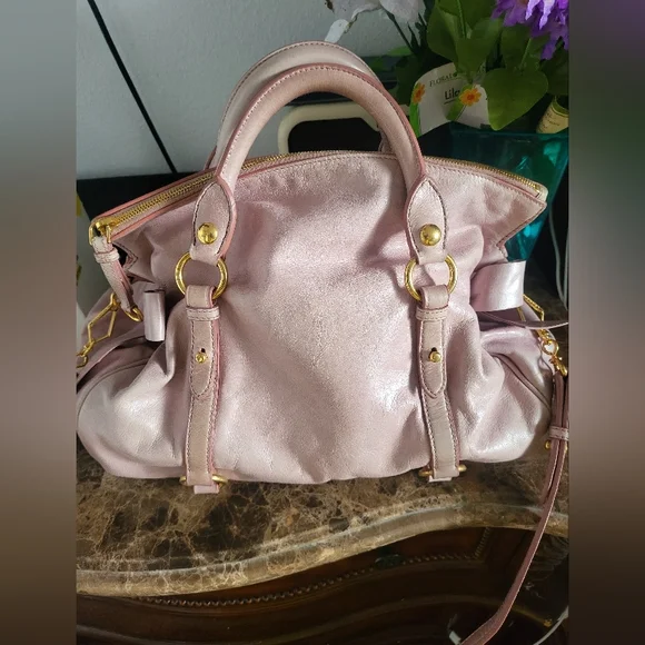 Miu Miu Pink Vitello Lux Bow Handbag. Check my ebay store for great discounts - Picture 3 of 9